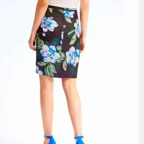NWT Linen Blend Floral Pencil Skirt - Picture 2 of 12